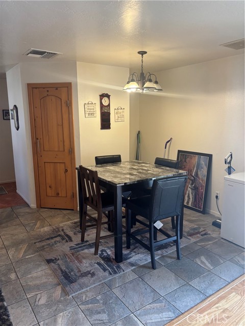 Detail Gallery Image 9 of 33 For 313 Mamie St, Ridgecrest,  CA 93555 - 4 Beds | 2 Baths