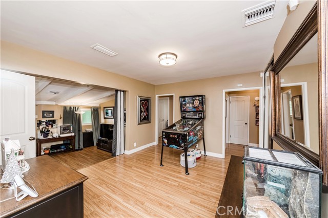 Detail Gallery Image 13 of 29 For 14202 Oval Dr, Whittier,  CA 90604 - 4 Beds | 2/1 Baths