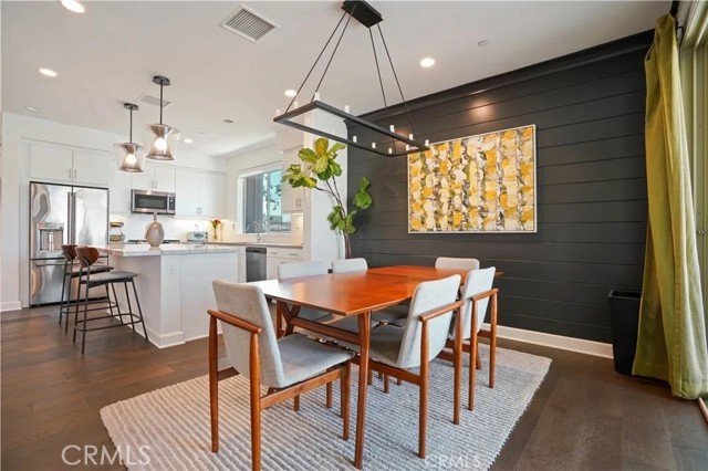 Detail Gallery Image 8 of 24 For 820 E Santa Ana St, Anaheim,  CA 92805 - 4 Beds | 2/1 Baths