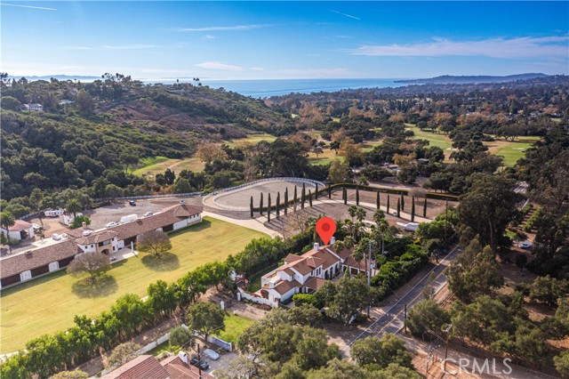 2347 E Valley Road, Montecito CA: https://media.crmls.org/medias/035b0a7c-032d-4c6d-b50a-a2f6e09c0e36.jpg