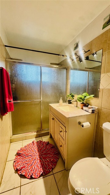 Detail Gallery Image 17 of 20 For 5833 Leo, Bakersfield,  CA 93307 - 2 Beds | 1 Baths