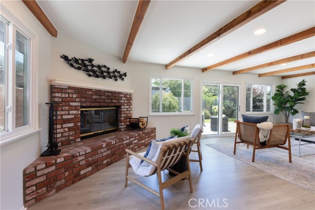2054 Pattiz Avenue, Long Beach CA: https://media.crmls.org/medias/035c8766-7e70-469a-a9ac-ccd9de8e42d6.jpg