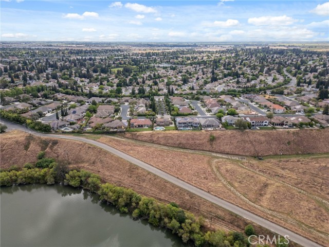 Detail Gallery Image 55 of 61 For 4918 W Bluff, Fresno,  CA 93722 - 5 Beds | 3/1 Baths