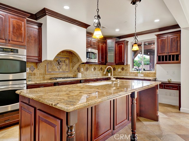 Detail Gallery Image 18 of 62 For 9306 Lily Ave, Fountain Valley,  CA 92708 - 5 Beds | 3/1 Baths