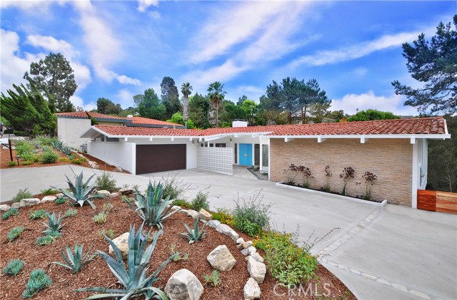 1305 Via Gabriel, Palos Verdes Estates, California 90274, 4 Bedrooms Bedrooms, ,2 BathroomsBathrooms,Residential,Sold,Via Gabriel,PV17125625