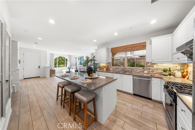 Detail Gallery Image 12 of 46 For 72 Parkwood, Irvine,  CA 92620 - 3 Beds | 2/1 Baths