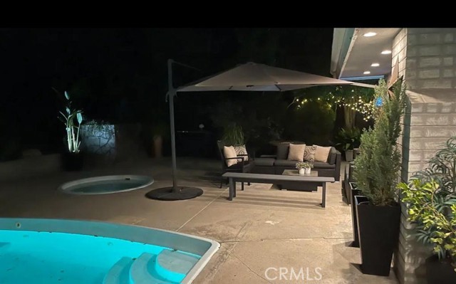 5357 Ellenvale Avenue, Woodland Hills CA: https://media.crmls.org/medias/035f125a-a231-445b-aa0f-b7697f6dad40.jpg