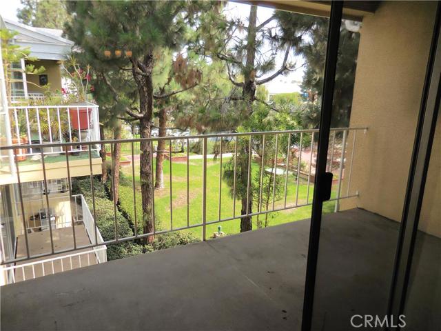 Detail Gallery Image 17 of 17 For 101 Scholz #35,  Newport Beach,  CA 92663 - 2 Beds | 2 Baths