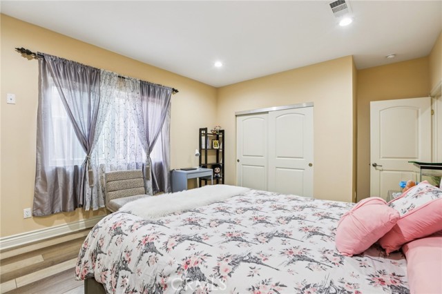 Detail Gallery Image 24 of 35 For 204 E 121st St, Los Angeles,  CA 90061 - 4 Beds | 4 Baths