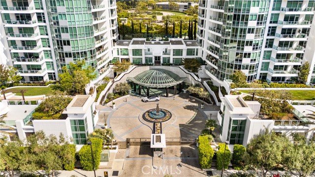3131 Michelson Drive, Irvine CA: https://media.crmls.org/medias/03606389-0608-4db5-a415-6e180ae320d4.jpg