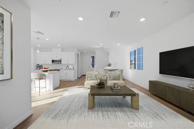 Detail Gallery Image 7 of 44 For 4868 Arroyo Run, Moorpark,  CA 93021 - 4 Beds | 3 Baths