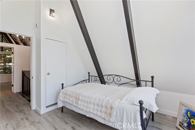 Detail Gallery Image 16 of 31 For 323 Mittry Ln, Lake Arrowhead,  CA 92352 - 3 Beds | 2 Baths