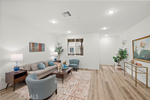 Detail Gallery Image 10 of 47 For 17914 Goodyear, Carson,  CA 90746 - 3 Beds | 3/1 Baths