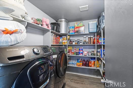 Detail Gallery Image 6 of 17 For 13971 Clydesdale Run Lane, Victorville,  CA 92394 - 4 Beds | 2/1 Baths