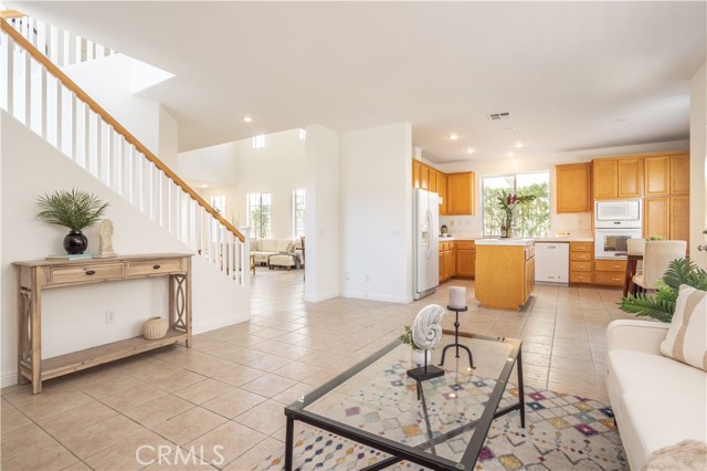 Detail Gallery Image 11 of 49 For 11787 Oakhurst Way, Porter Ranch,  CA 91326 - 5 Beds | 3 Baths