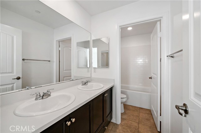 35646 Athena Court, Winchester CA: https://media.crmls.org/medias/0363b003-320b-4fcf-82d7-c5880f803438.jpg