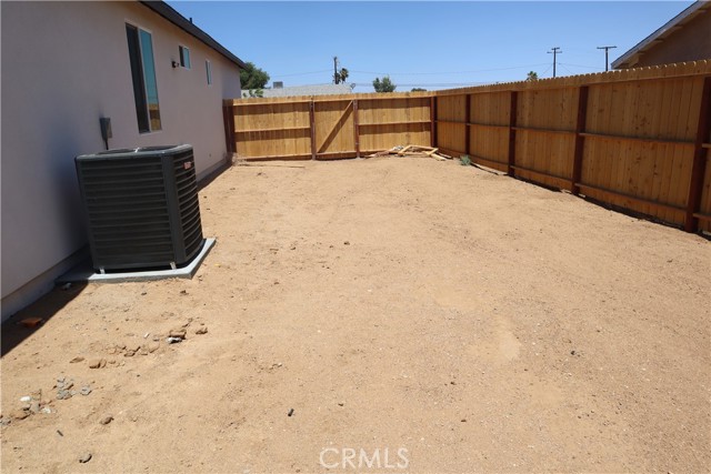 8600 Ironwood Avenue, California City CA: https://media.crmls.org/medias/0363dc3a-265e-496e-ae18-d922fe8ef0e5.jpg