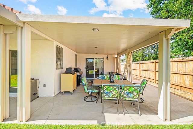 24795 Shady Pine Court, Murrieta CA: https://media.crmls.org/medias/03646592-8ea9-44b9-a524-a7e5cf625e79.jpg