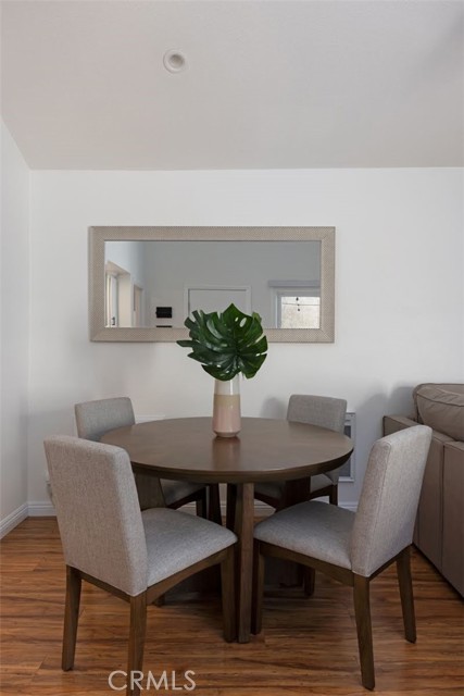 Detail Gallery Image 4 of 23 For 7890 E Spring 24b,  Long Beach,  CA 90815 - 1 Beds | 1 Baths