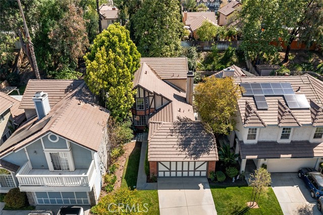 Detail Gallery Image 2 of 56 For 19852 Pandy Ct, Canyon Country,  CA 91351 - 3 Beds | 2/1 Baths