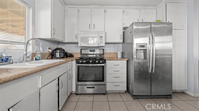 Detail Gallery Image 10 of 20 For 315 S Dallas, San Bernardino,  CA 92410 - 3 Beds | 2 Baths