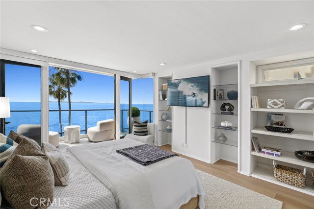 Detail Gallery Image 28 of 56 For 921 Gaviota Dr, Laguna Beach,  CA 92651 - 7 Beds | 7/1 Baths