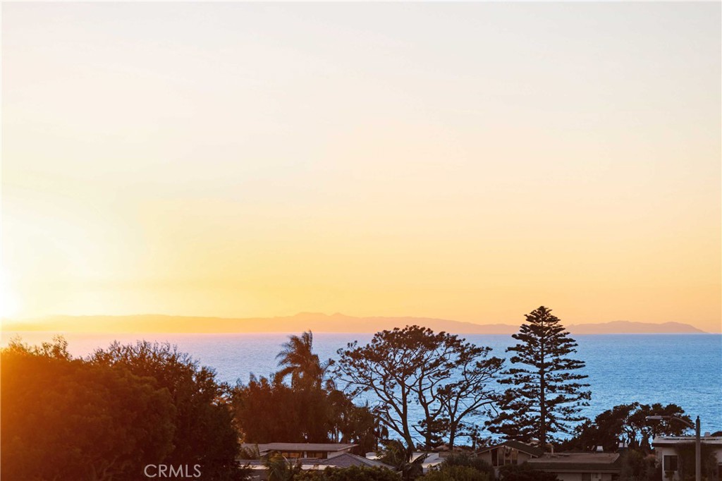 https://media.crmls.org/medias/03676a7a-8261-48a7-a457-b0a8f24a614a.jpg?preset=X-Large
