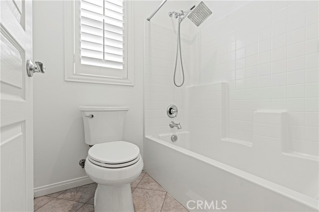 16087 Apricot Ave, Chino CA: https://media.crmls.org/medias/0367ec8b-7734-4d3e-a8d8-6840a7585c6e.jpg