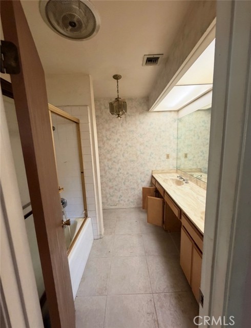 Detail Gallery Image 8 of 9 For 963 Rancho, Thousand Oaks,  CA 91362 - 4 Beds | 3/1 Baths