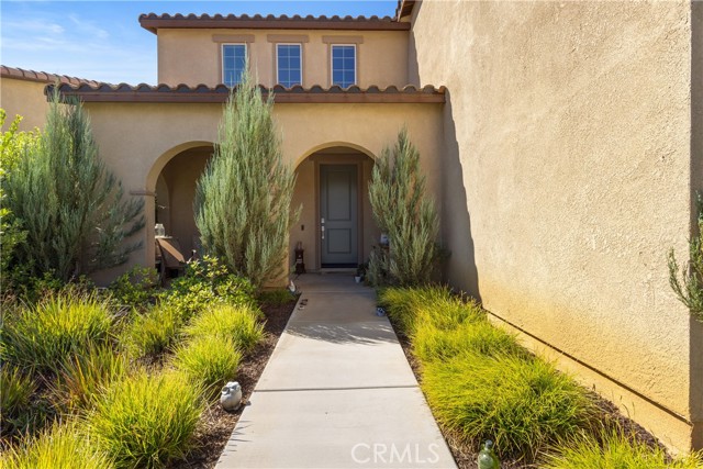 Detail Gallery Image 5 of 33 For 5762 Verde Way, Banning,  CA 92220 - 5 Beds | 3 Baths