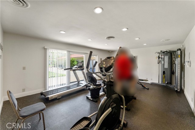 2230 Lake Park Dr, San Jacinto CA: https://media.crmls.org/medias/0368f189-5652-46a1-bebd-3c470ad51122.jpg