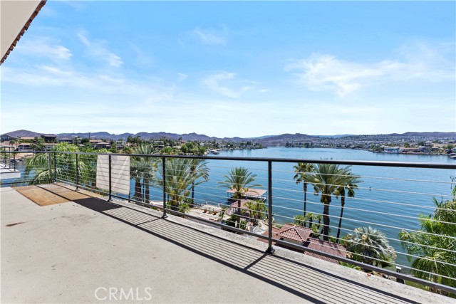 22262 San Joaquin W Drive, Canyon Lake CA: https://media.crmls.org/medias/036905ca-20f2-4983-985f-afb8ba7e7e62.jpg