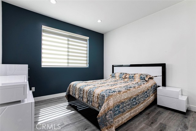 Detail Gallery Image 21 of 52 For 9124 N Nilo Ln, Panorama City,  CA 91402 - 4 Beds | 3/1 Baths