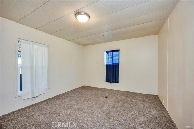 Detail Gallery Image 5 of 11 For 12886 4th St, Clearlake Oaks,  CA 95423 - 2 Beds | 1 Baths