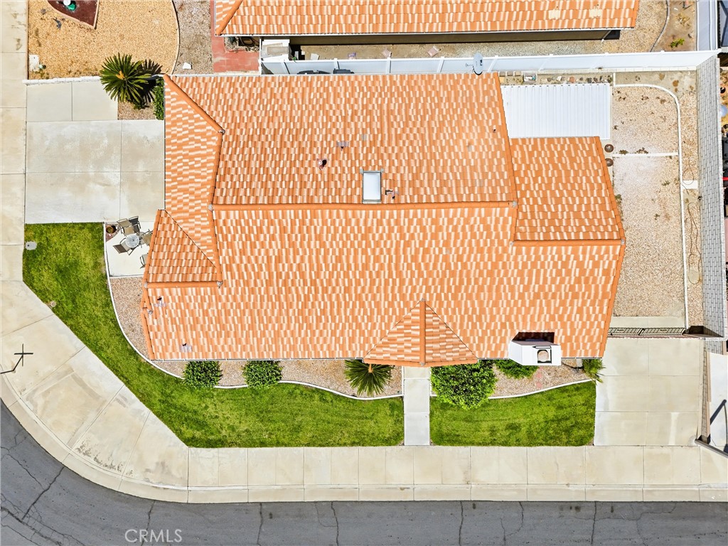 https://media.crmls.org/medias/036a6d8f-90ef-4f83-af3d-9fab8ccaa607.jpg?preset=X-Large