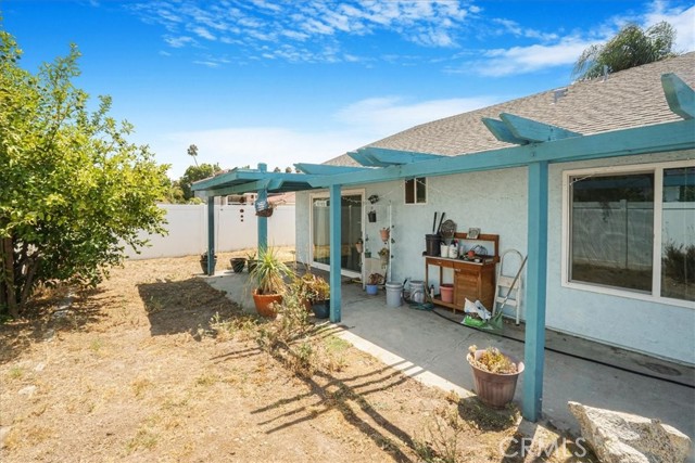 1991 Wren Avenue, Corona CA: https://media.crmls.org/medias/036ad5fc-0b7d-4c42-9af6-deb6a0219305.jpg