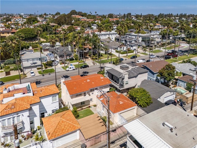 608 Knob Hill Avenue, Redondo Beach, California 90277, 3 Bedrooms Bedrooms, ,2 BathroomsBathrooms,Residential,For Sale,Knob Hill,SB26073677