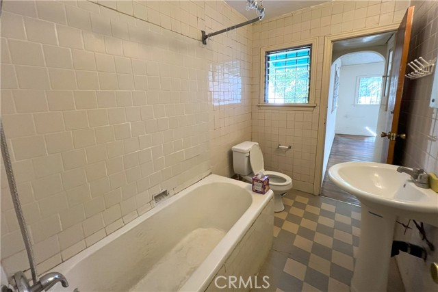 Detail Gallery Image 21 of 21 For 811 N Vendome St, Los Angeles,  CA 90026 - 3 Beds | 2 Baths