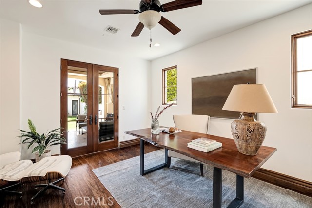 718 N Poinsettia Avenue, Manhattan Beach CA: https://media.crmls.org/medias/036d2913-0987-4dc8-a63b-d16dd3c12f9f.jpg