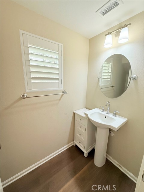 Detail Gallery Image 6 of 36 For 167 Rodeo, Irvine,  CA 92602 - 3 Beds | 2/1 Baths