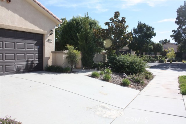 Detail Gallery Image 3 of 43 For 1548 Camino Hidalgo, Hemet,  CA 92545 - 3 Beds | 2 Baths