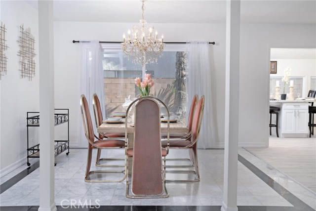 Detail Gallery Image 11 of 70 For 10660 Melvin Ave, Porter Ranch,  CA 91326 - 5 Beds | 3/1 Baths