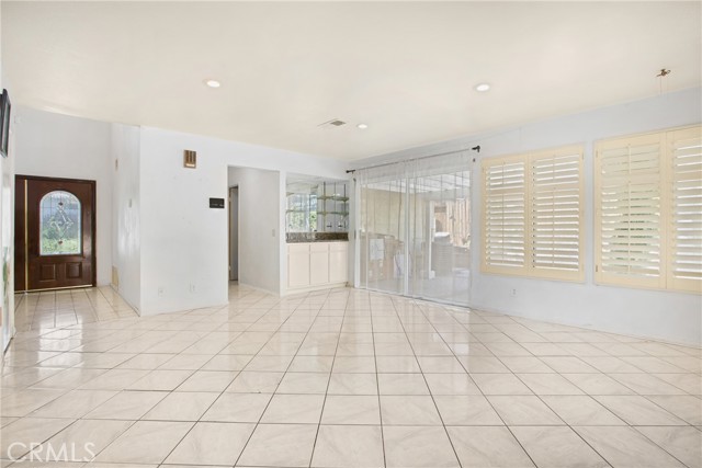 Detail Gallery Image 12 of 68 For 24321 Barley Rd, Moreno Valley,  CA 92557 - 4 Beds | 2/1 Baths
