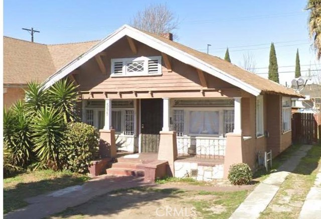 555 43rd Place Los Angeles CA 90037