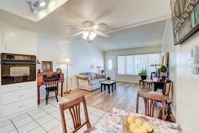 Detail Gallery Image 13 of 46 For 13720 Saint Andrews Dr 45k,  Seal Beach,  CA 90740 - 1 Beds | 1 Baths