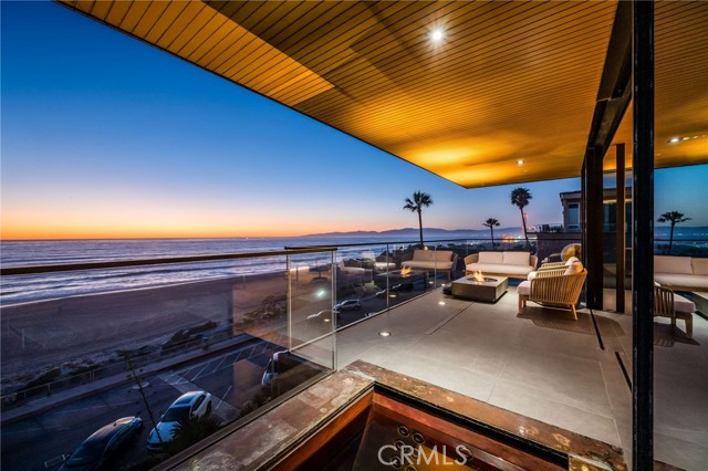 4320 The Strand, Manhattan Beach, California 90266, 3 Bedrooms Bedrooms, ,1 BathroomBathrooms,Residential,For Sale,The Strand,SB25006940