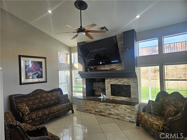 Detail Gallery Image 11 of 54 For 2617 Redington Street, Palmdale,  CA 93551 - 4 Beds | 3 Baths