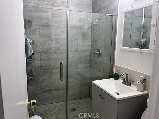 https://media.crmls.org/medias/036f3aed-4f12-4858-93d7-a3cd4b8b13fe.jpg?preset=X-Large