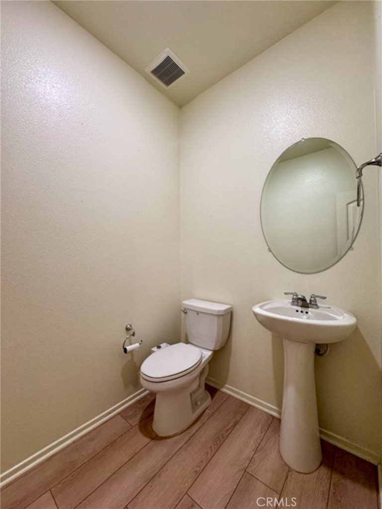 https://media.crmls.org/medias/036f9b4e-66b1-4f2c-a1da-73f0cf0eddc2.jpg?preset=X-Large