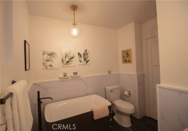 12512 Miranda Street, Valley Village CA: https://media.crmls.org/medias/03705e69-01a9-4dff-b978-1dd2996245dd.jpg